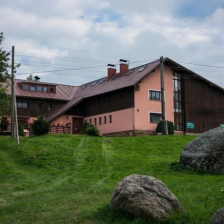 Hacienda Cert Kořenov Buitenkant foto