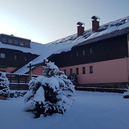 Hacienda Cert Kořenov Buitenkant foto