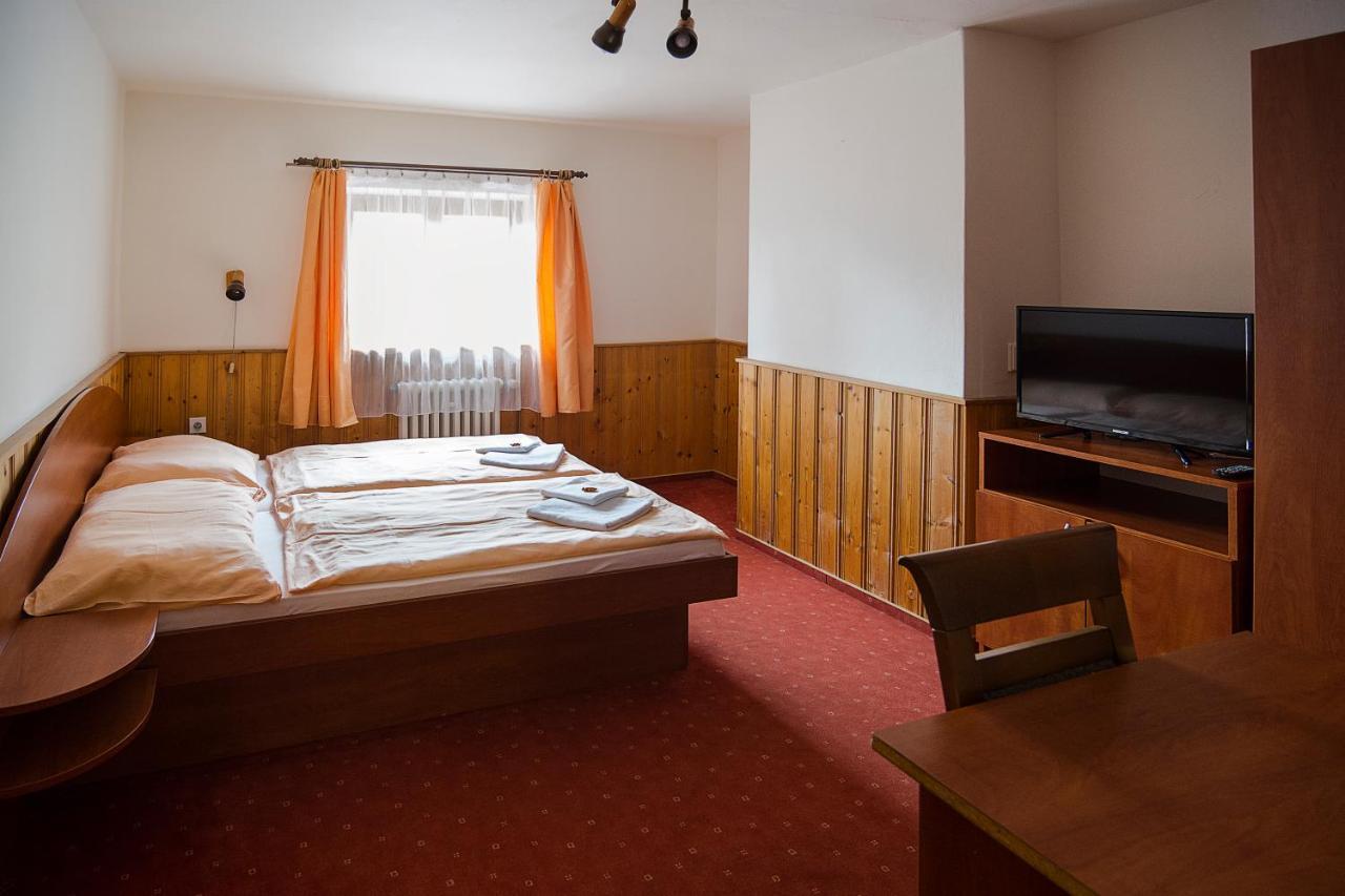 Hacienda Cert Kořenov Buitenkant foto