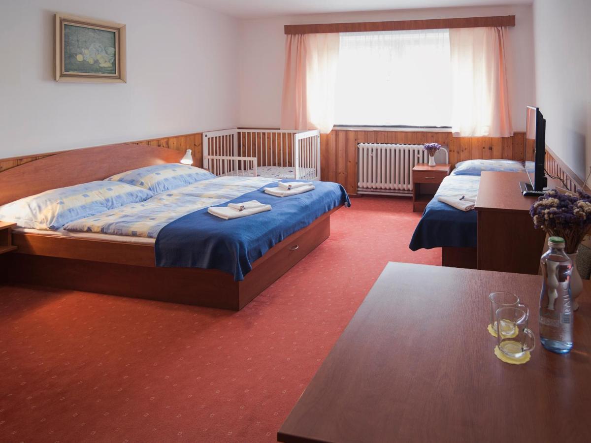 Hacienda Cert Kořenov Buitenkant foto